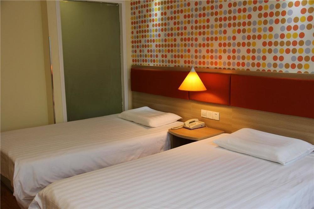 Home Inn Chengdu Kuanzhai Alley New City Square Dış mekan fotoğraf