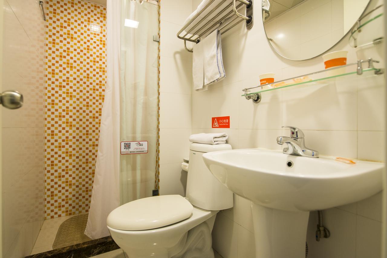 Home Inn Chengdu Kuanzhai Alley New City Square Dış mekan fotoğraf