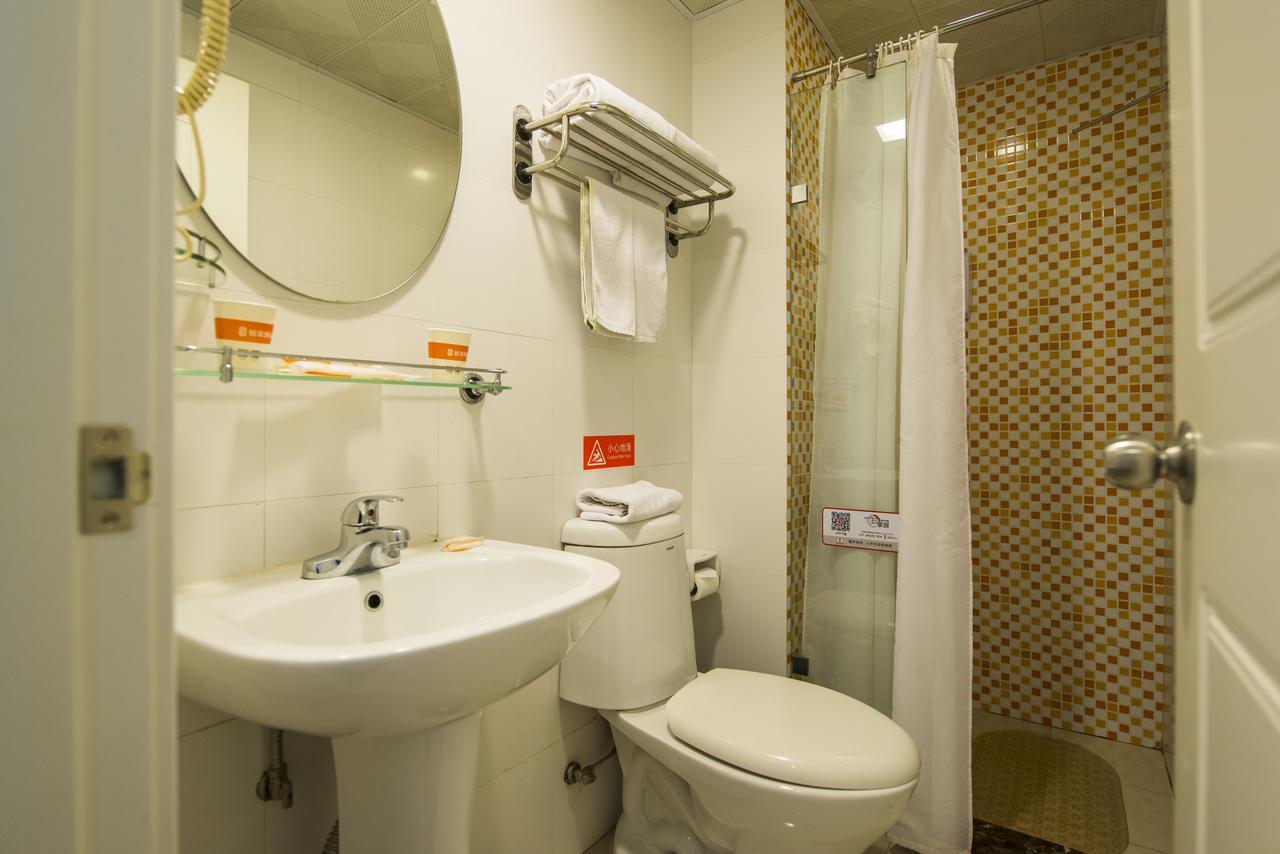 Home Inn Chengdu Kuanzhai Alley New City Square Dış mekan fotoğraf